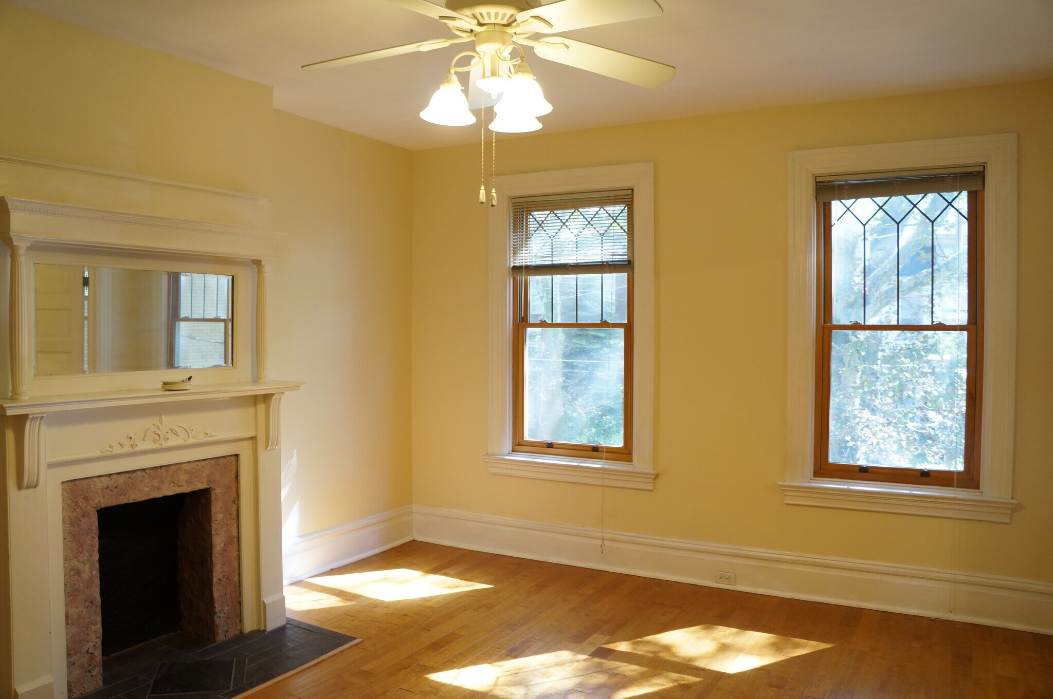 Building Photo - 116 Linden Ave