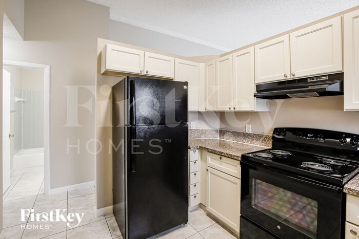Building Photo - 6553 Bayfront Dr
