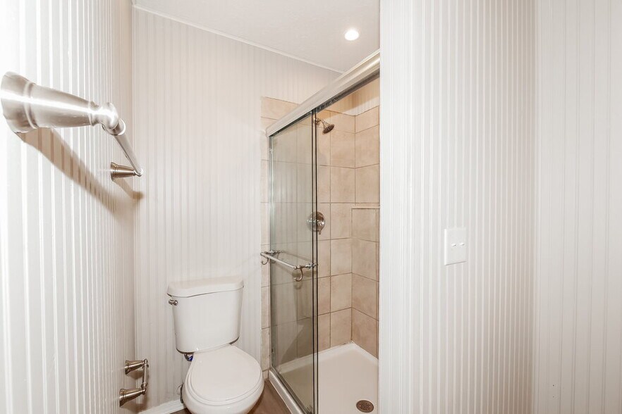 Building Photo - 7740 Kenetta Ct
