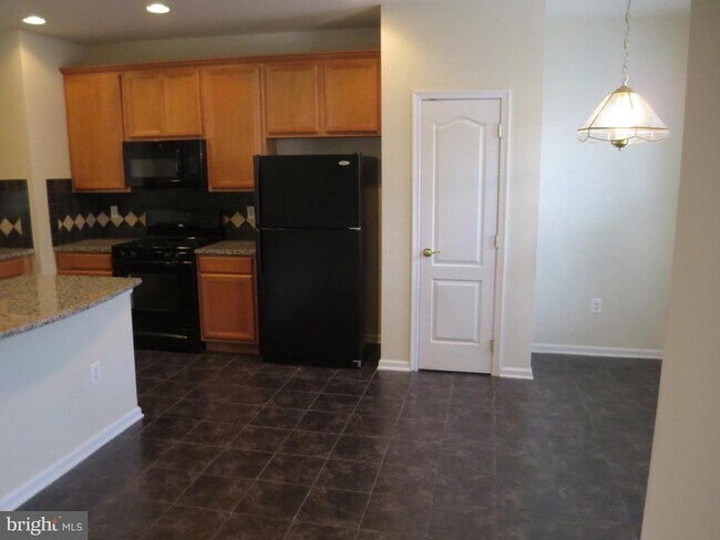 Building Photo - 7017 Little Thames Drive