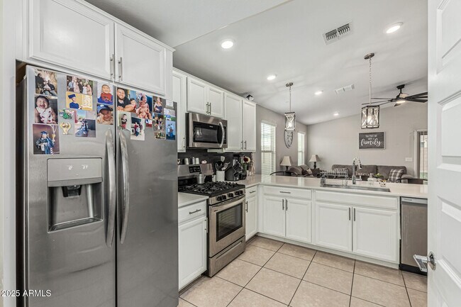 Building Photo - 4028 S 95th Ln