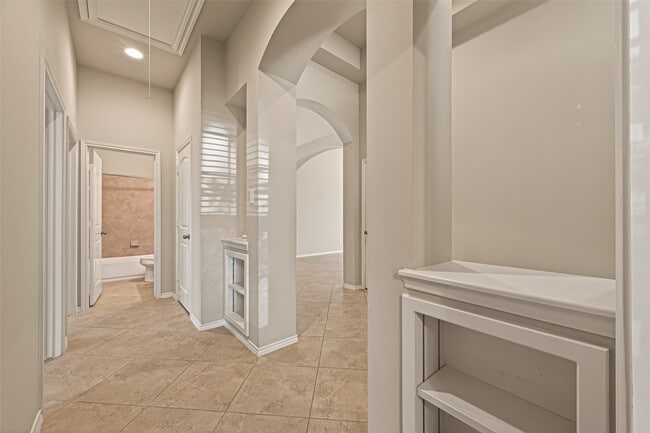 Building Photo - 13612 Evening Wind Dr