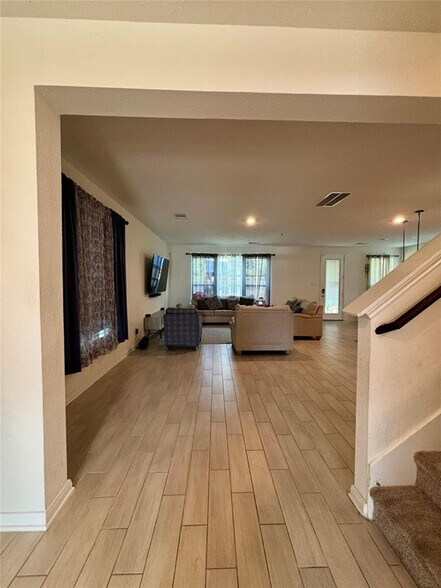 Building Photo - 734 Hardwood Grv Ct