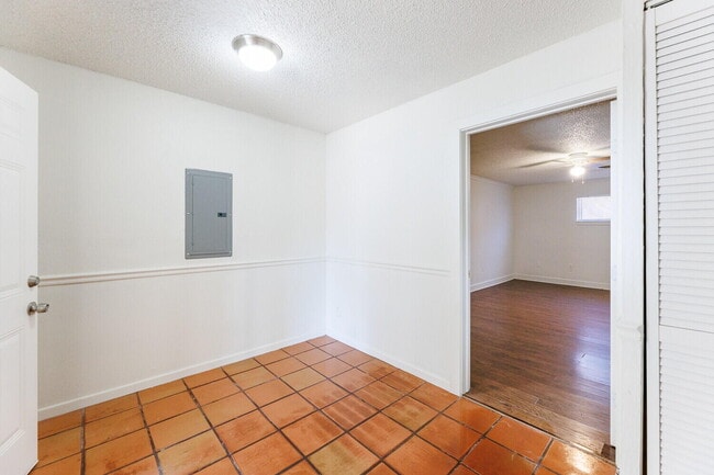 Building Photo - 4714 46th St