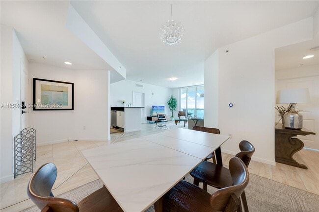 Building Photo - 7910 Harbor Island Dr