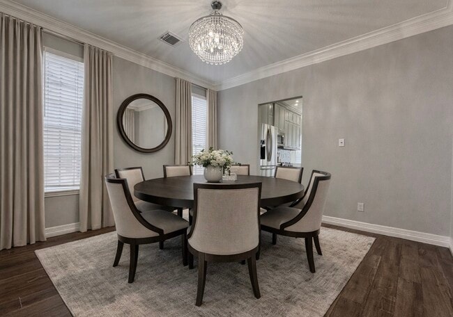 Building Photo - 10918 S Falls Terrace