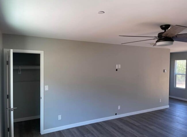 Building Photo - 3 bedrooms townhome in National City