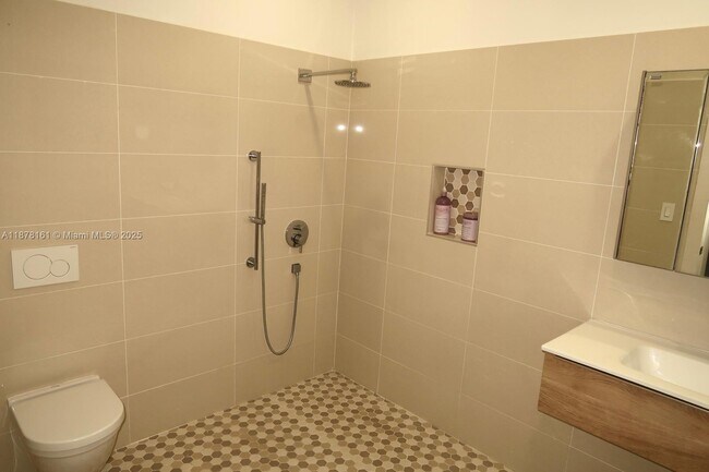 Building Photo - 4300 SW 164th Path
