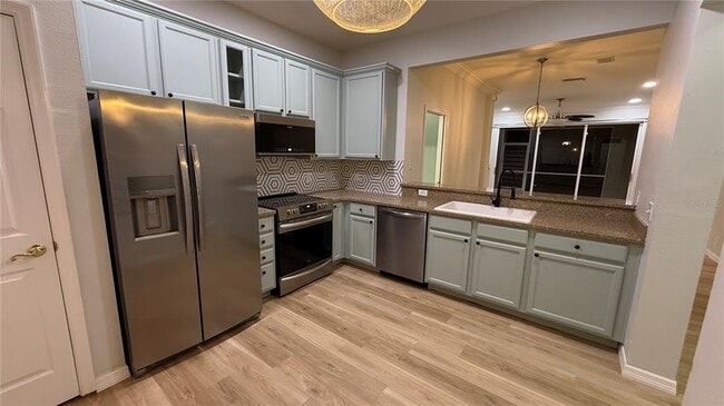 Building Photo - 3342 Covered Bridge Dr W