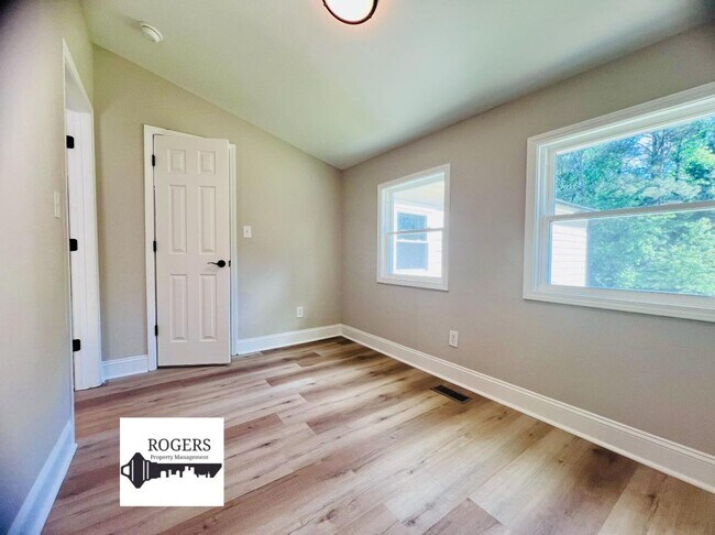 Building Photo - Four BR Available in Creedmoor