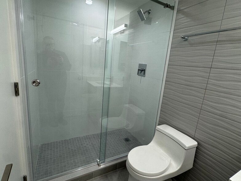 Building Photo - 1065 Commonwealth Ave