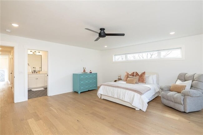 Building Photo - 207 W Lafayette St