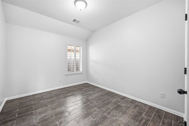Building Photo - 601 Dunlavy Ln