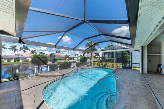 Building Photo - 566 Port Bendres Dr