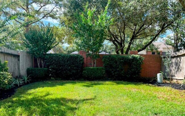 Building Photo - 25274 Finchgrove Ln