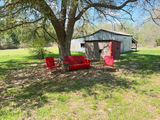 Building Photo - Location, Community, Quality Living. It Starts Here!