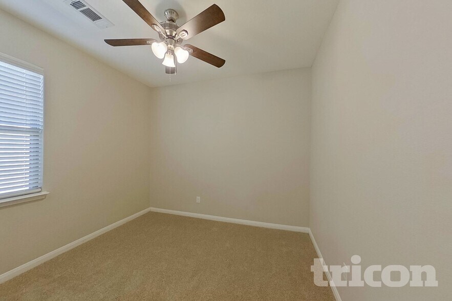 Building Photo - 2108 Barrow St