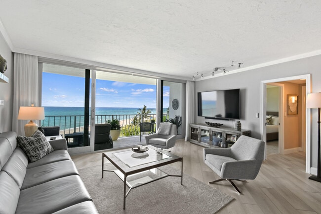 Building Photo - 2774 S Ocean Blvd