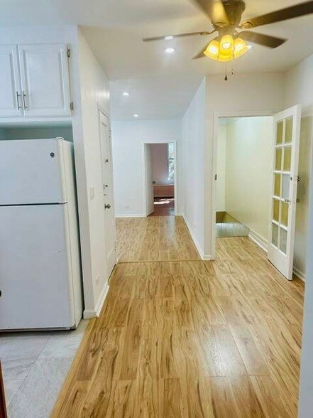 Building Photo - 351 E 91st St