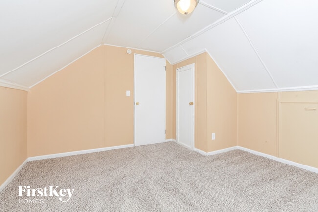 Building Photo - 714 Ivyhill Dr