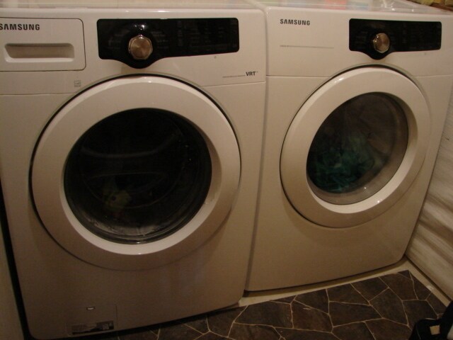 Building Photo - 6231 Gossamer St