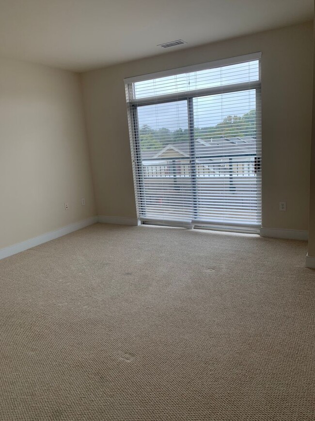 Building Photo - Actons Landing Condo