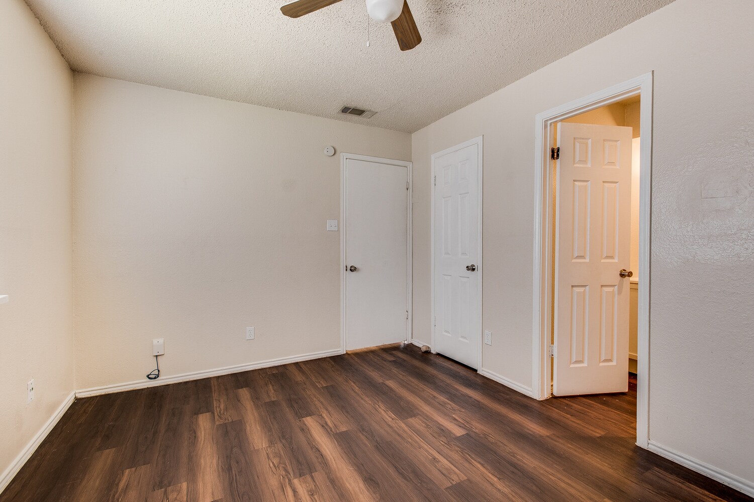 Building Photo - 5707 Spring Meadow Rd