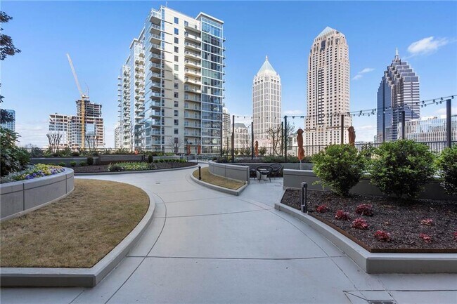 Building Photo - 1080 Peachtree St NE