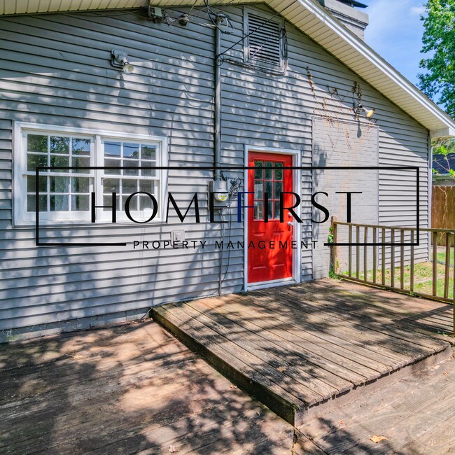 Building Photo - 216 Magnolia Dr