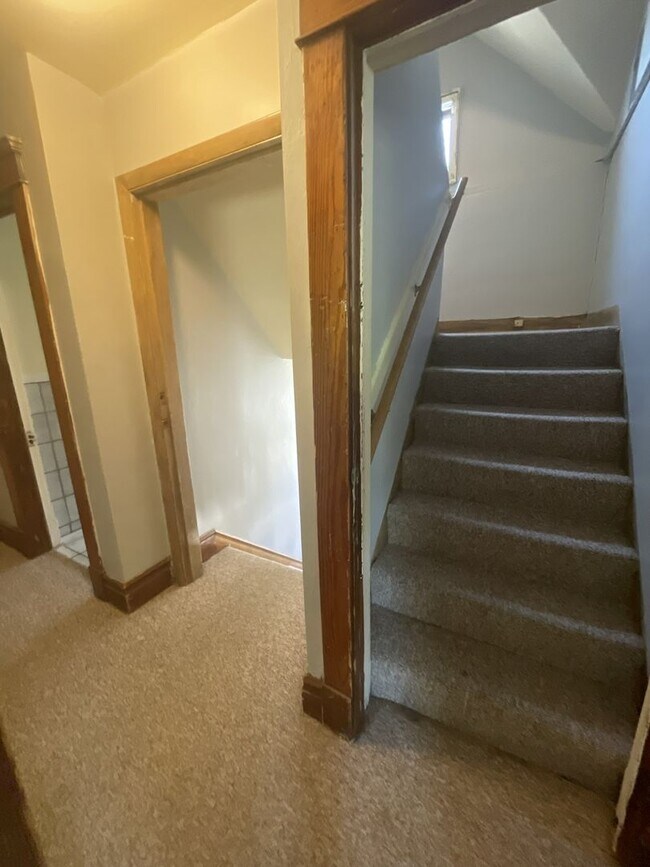 Building Photo - 952 Greenwood Ave