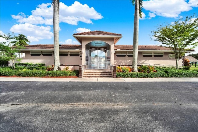 Building Photo - 2239 SE 23rd Ave