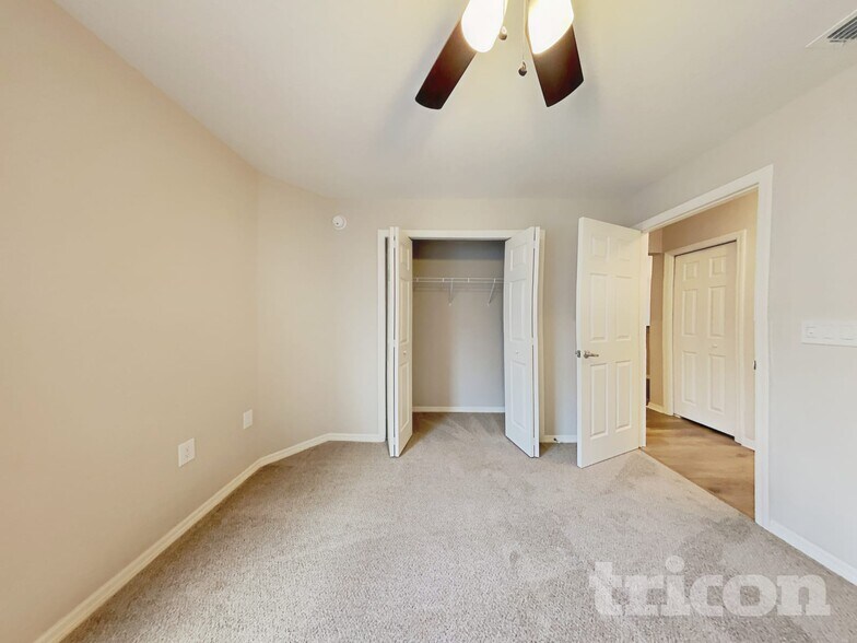 Building Photo - 505 Interlock St