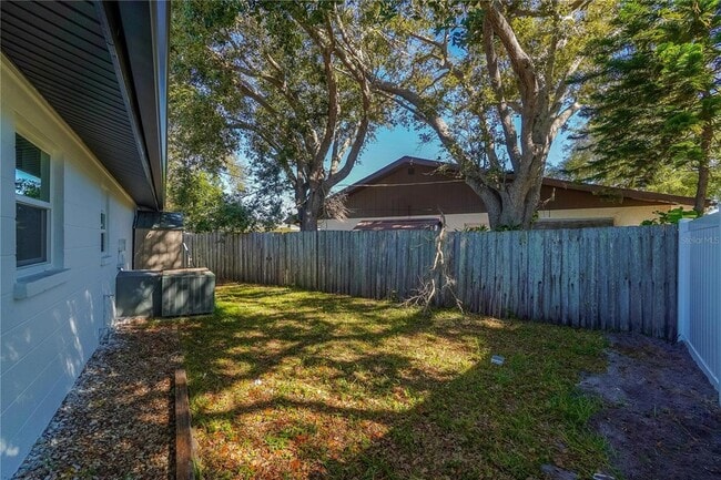 Building Photo - 1797 Birch Dr