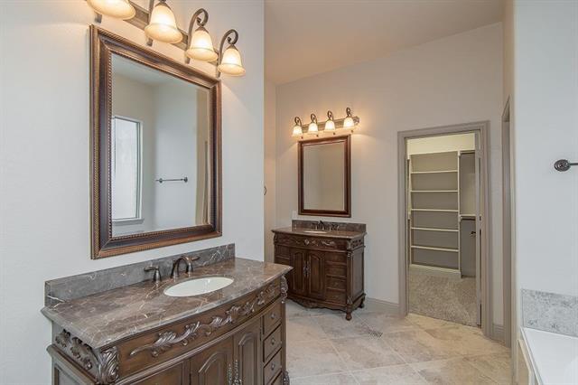 Building Photo - 917 Lake Meadow Ln