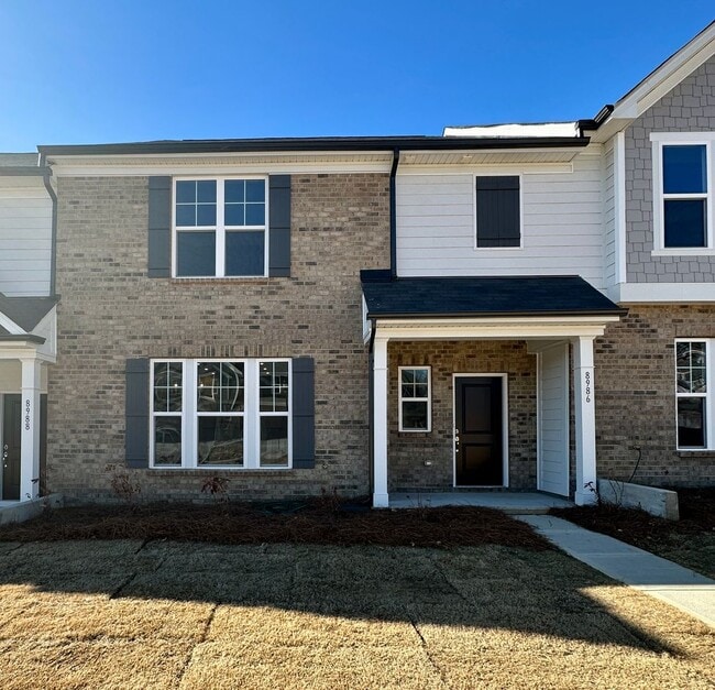 Building Photo - Beautiful 3BR/2.5BA Townhouse in Odell Corners
