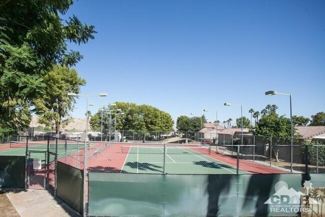 Building Photo - 72384 Ridgecrest Ln