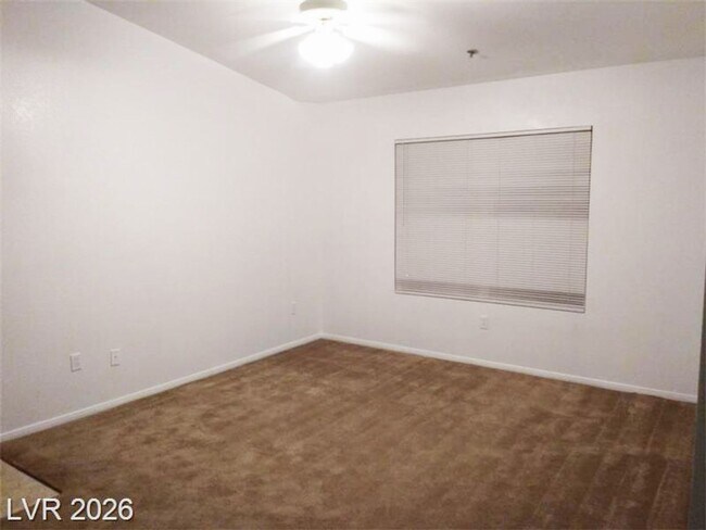 Building Photo - 6955 N Durango Dr