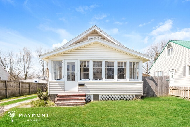 Building Photo - 82 28th St NW