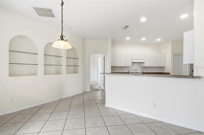 Building Photo - 29 E Diamond Dr