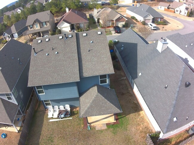 Building Photo - Price Reduction. Chelsea Park!!!  4 Bedroo...