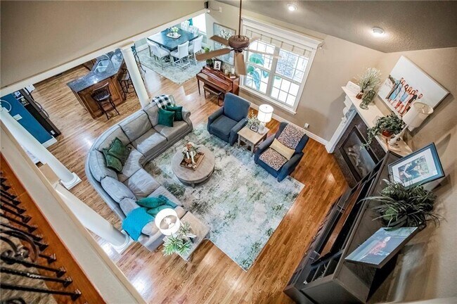 Building Photo - 1706 NW Autumn Ave