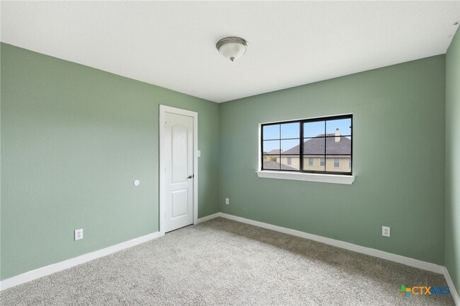 Building Photo - 504 Castebar Dr