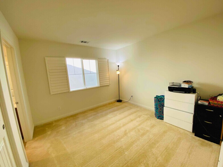 Building Photo - 251 Santa Susana Rd