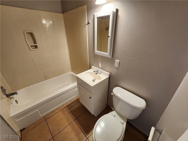 Building Photo - 2527 N Crawford St