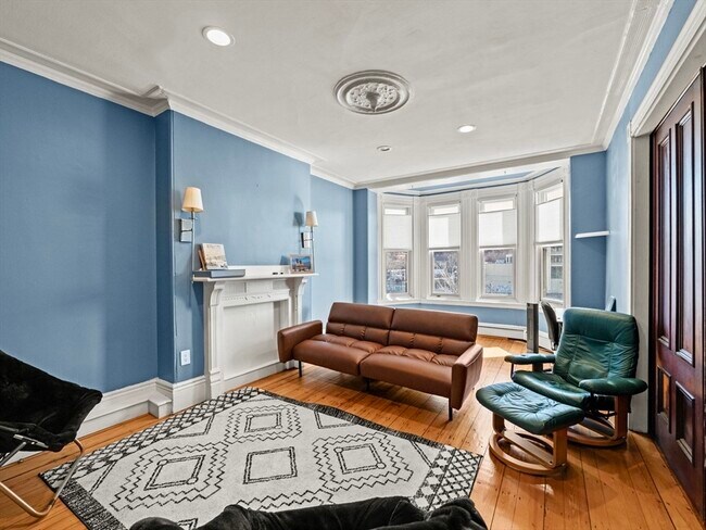 Building Photo - 19 Cortes St