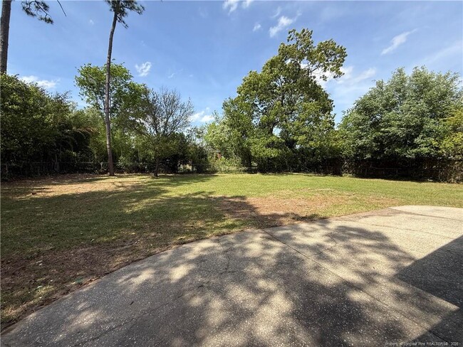 Building Photo - 611 Galloway Dr