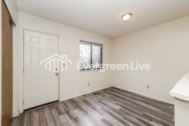 Building Photo - 6810 Shull Rd