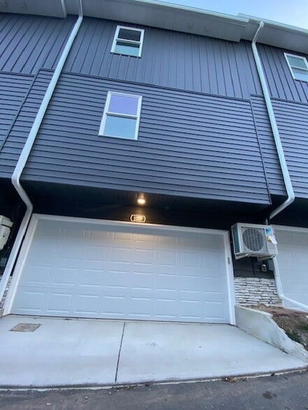 Building Photo - 1327 Nashboro Blvd