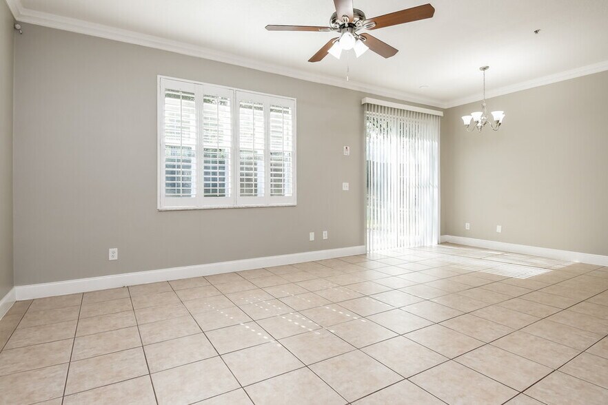 Building Photo - 1030 Trailside Ct