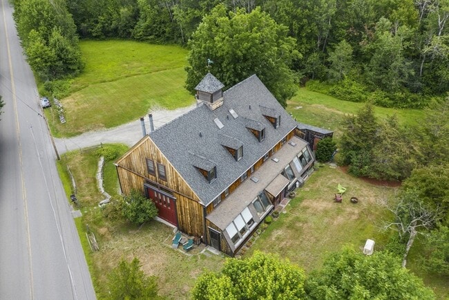 Building Photo - 105 Townsend Rd